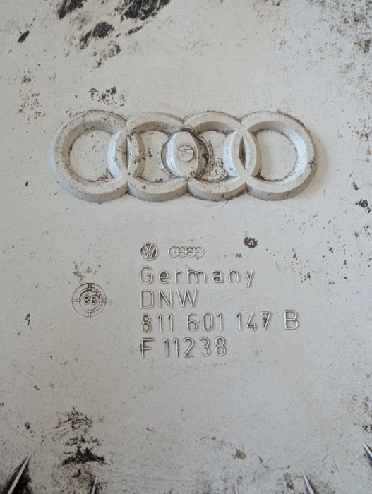 Оригинальный колпак audi (Ауди)