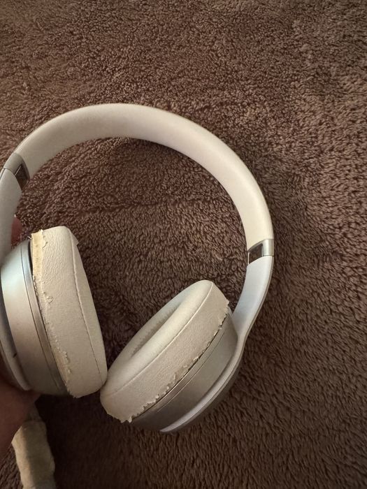 Продам наушники Beats