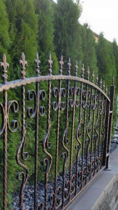 Пройзвеждане на Метални Порти,Огради,Парапети