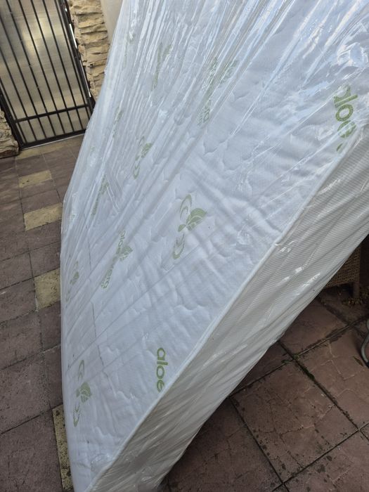 Saltea 200×200 cm
