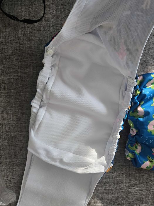 Обувки за куче ботуши L и памперси за мъжко куче 50см