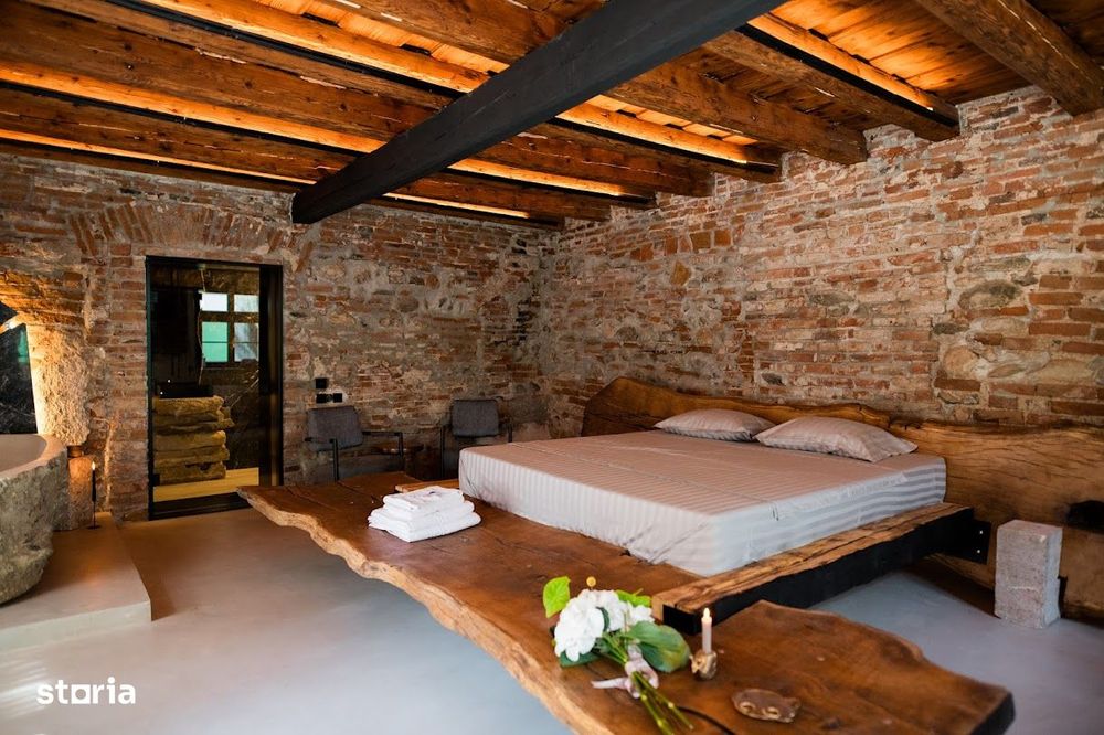 Vand 3 studio-uri in regim hotelier