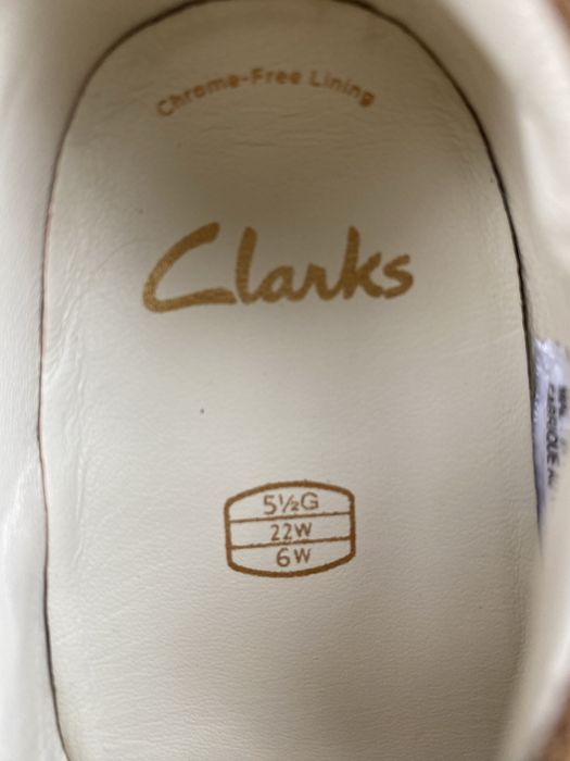 Papuci Clarks noi marimea 22