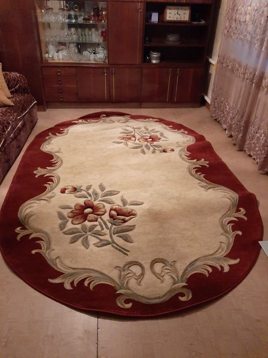 Продаю ковер б/у.