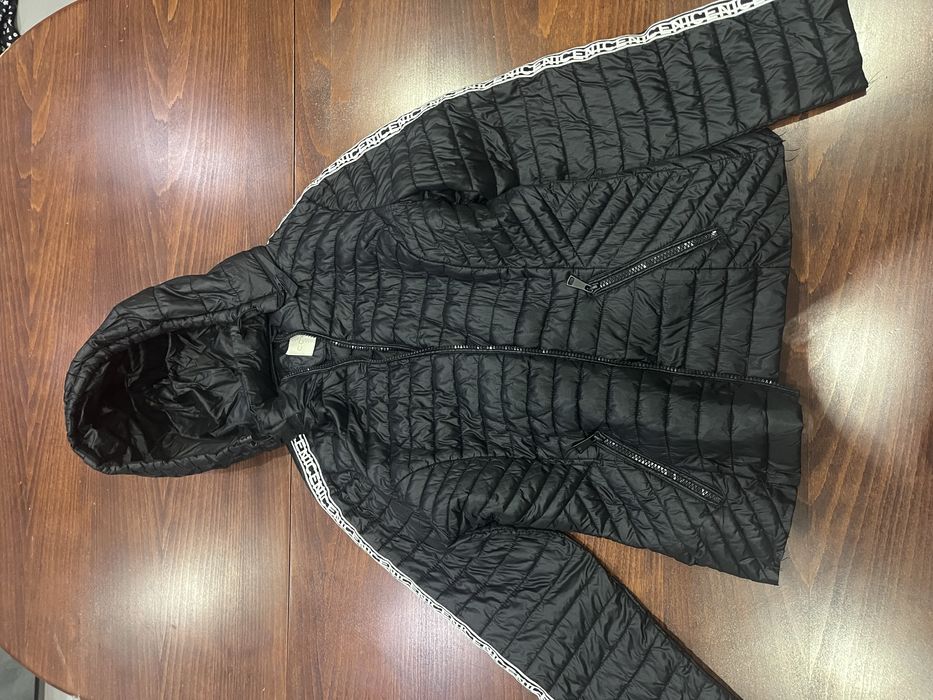 Четири якенца за пролетно/есенен сезон, почти не носени