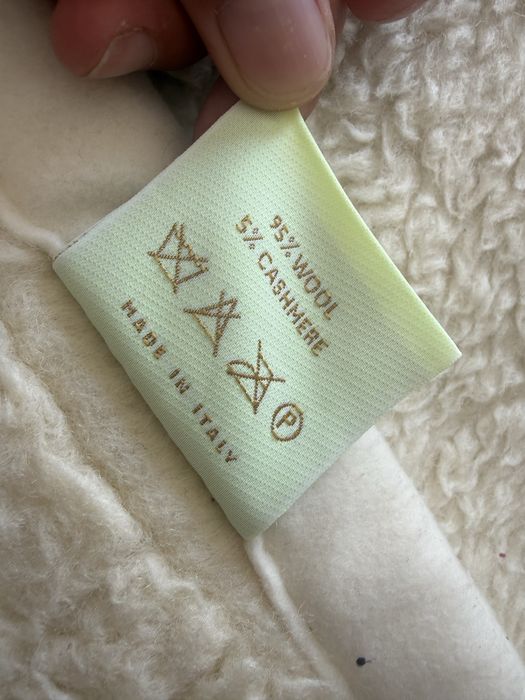 Cuvertură / Pilotă din lână și cașmir (95% Wool, 5% Cashmere), fabricată în Italia