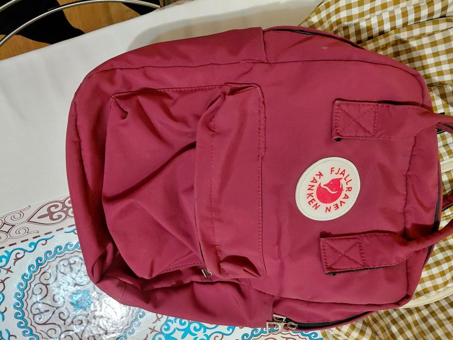 Продам рюкзаки в хорлшем состоянии.