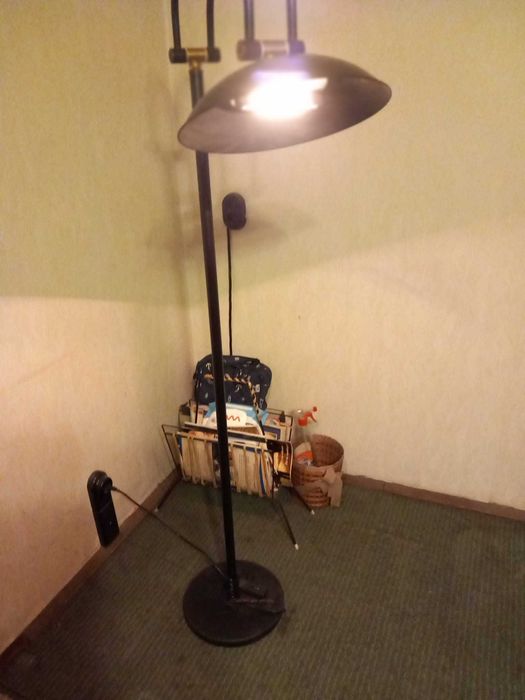 Лампа халогенна с ниво на светлината