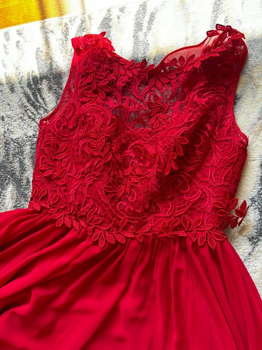 Rochie rosie de ocazie