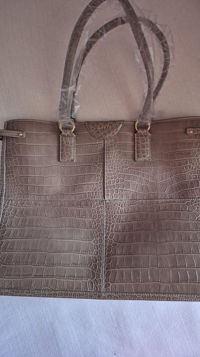 Geanta Guess noua
