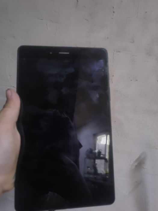 Планшет самсунг в хорошем состаяний