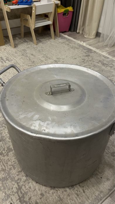 Продам кострюлю