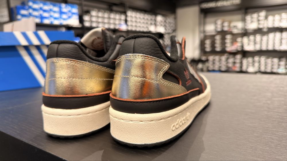 Adidas Forum Low Cl originali la cutie ( marimi 42 la 46 )