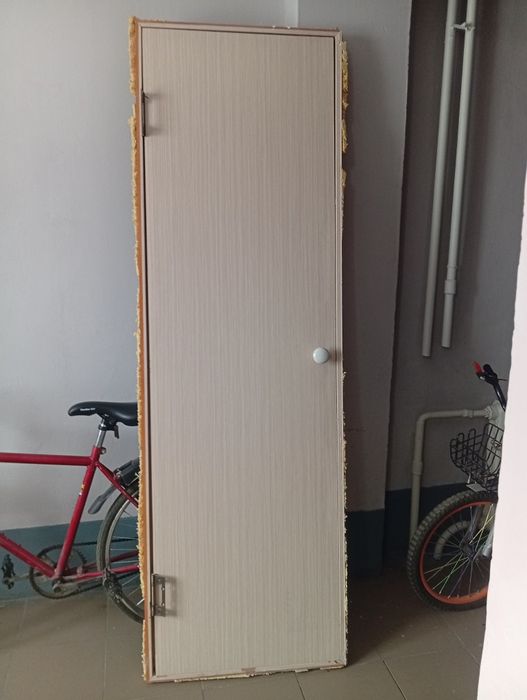 Дверь для сан.узелья