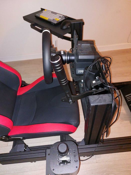 Гоночный сетап Moza R5 + Art Cockpit 4080