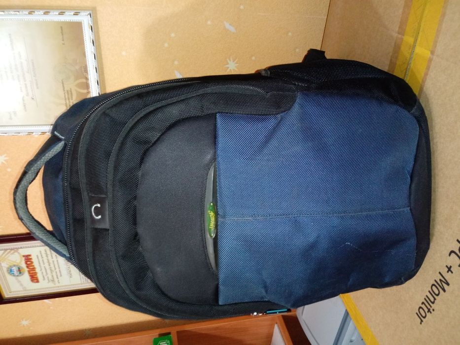 Продам рюкзак школьный