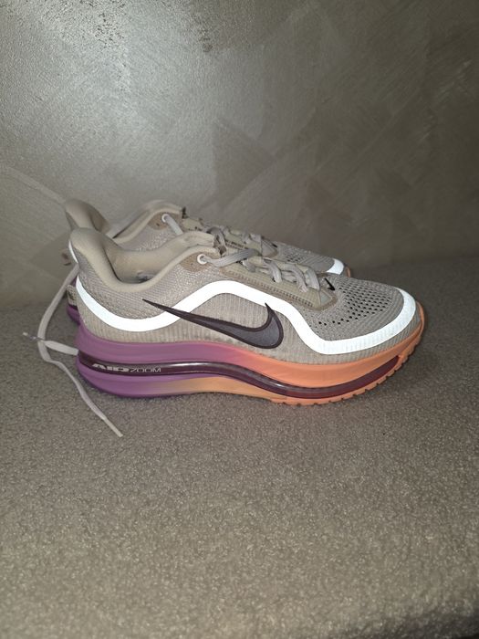 Дамски маратонки nike pegasus.
