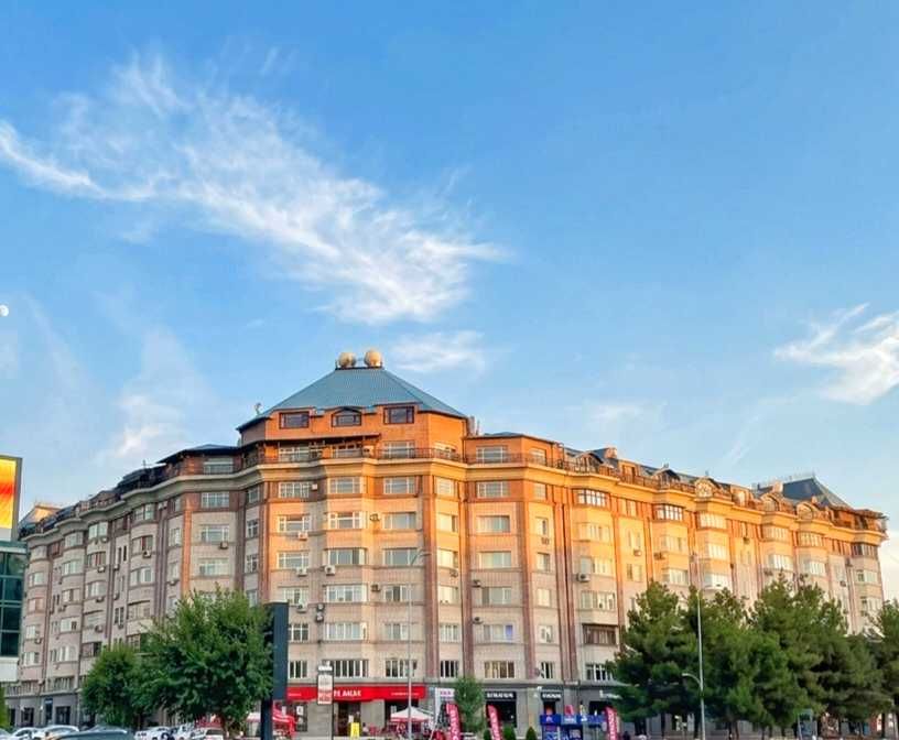 Срочно Центр. Габус. Метро Айбек. 220 м² свободы