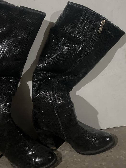 Продам зимние сапоги