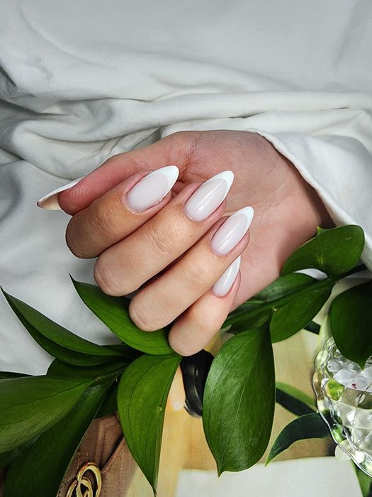 Manichiura in tehnica gel,pedichiura spa