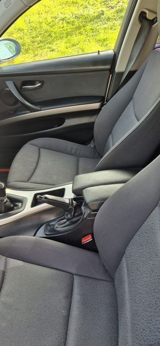 Vând BMW e91 318d