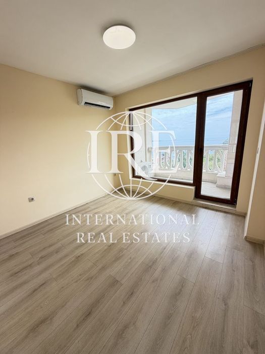 Продава се Двустаен апартамент в Варна, Аспарухово - 70 кв.м за 1972 €/кв.м - Снимка #5