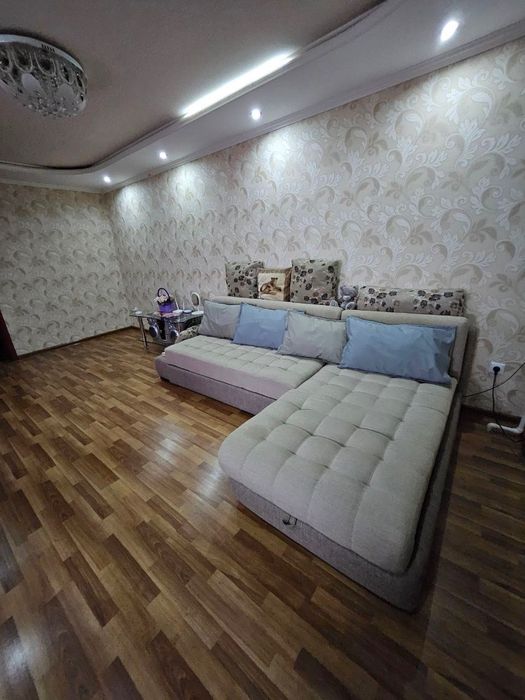 Продаётся 3-х комнатная квартира с отличным ремонтом, Чирчик