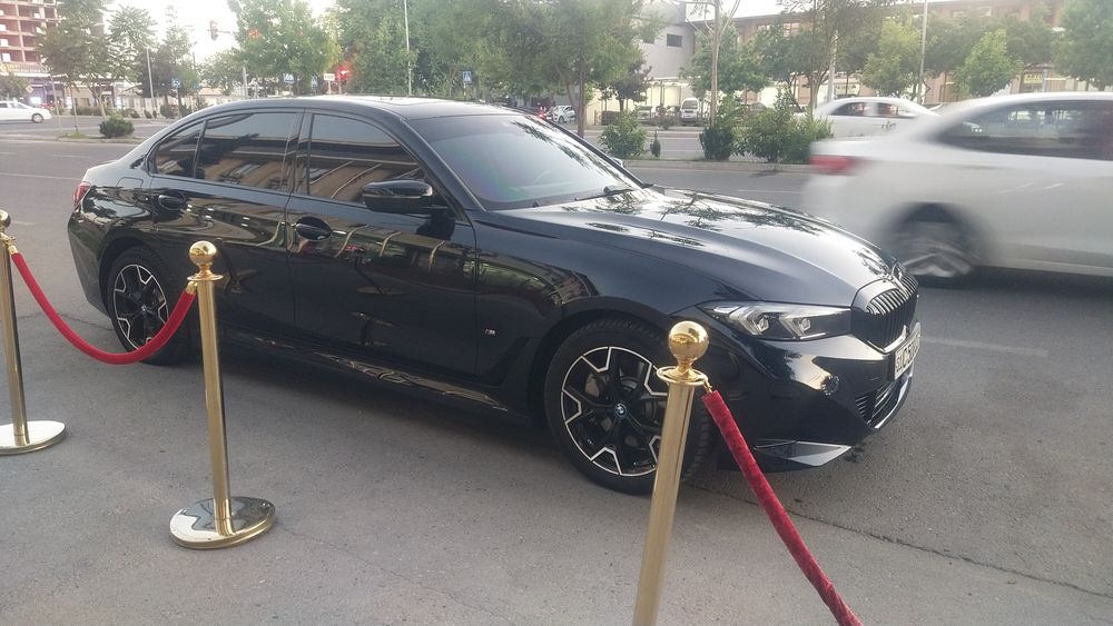 BMW i3 2023 — 2