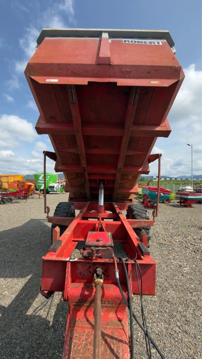 Remorca basculabilă agricolă tandem de 11 t Robert