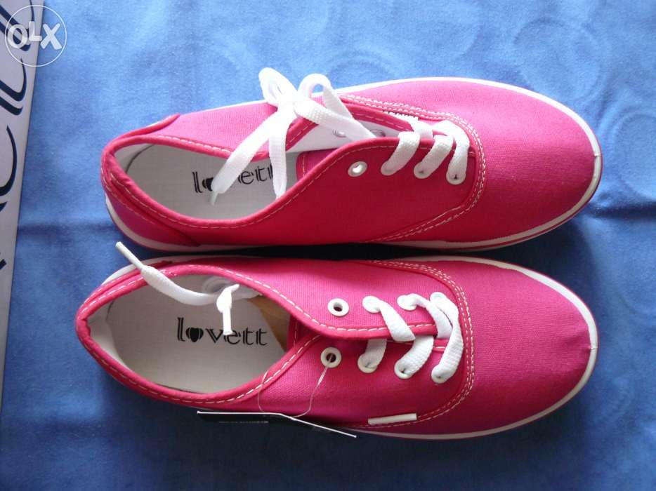 Tenisi unisex sport "LOVETT" de la KELARA,Spania,Culoare Cyclam,nr.39