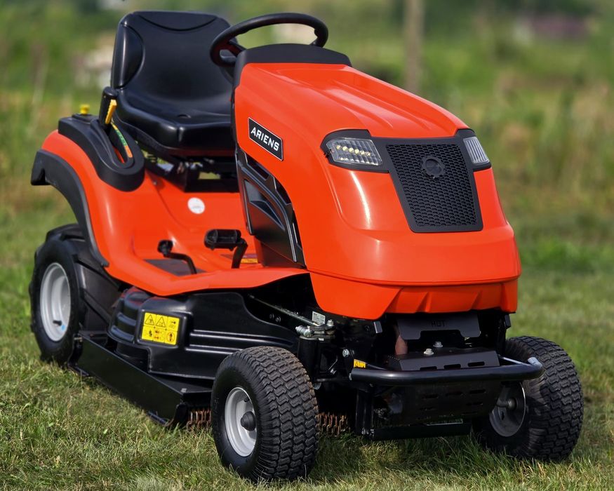 Tractoras gazon iarba defrisator vegetatie Profesional  Ariens Echotrak Kawasaki 2 cilindrii 620 cm3 3 cuțite Ca NOU!!