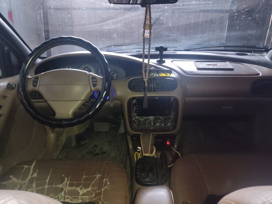 Крайслер продам наа ходу