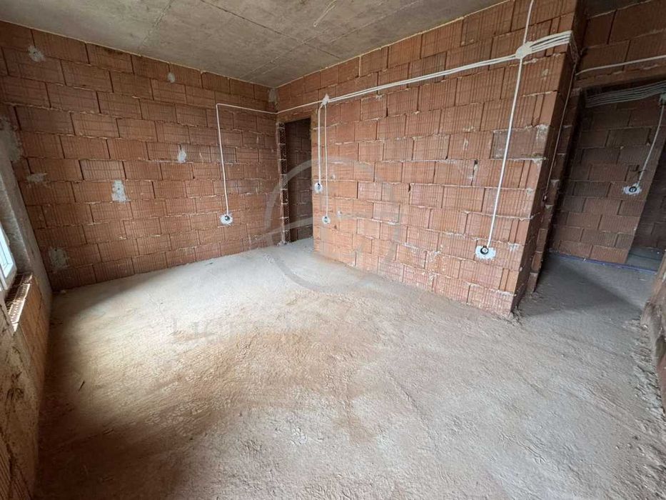 Продава се Двустаен апартамент в Пловдив, Кючук Париж - 71 кв.м за 661 €/кв.м - Снимка #4