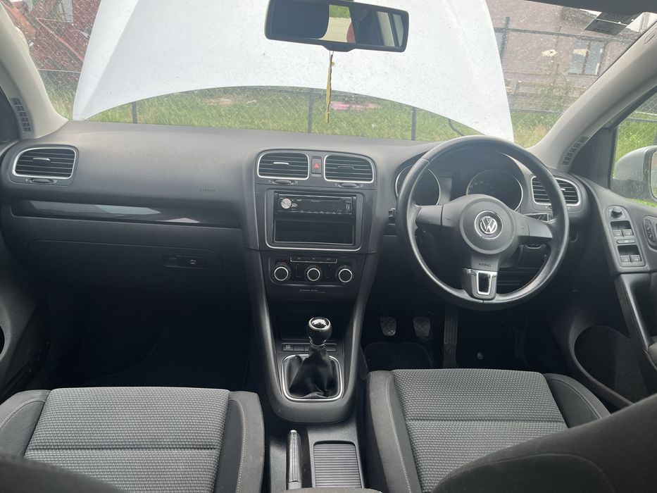 Dezmembrez Golf 6 2010