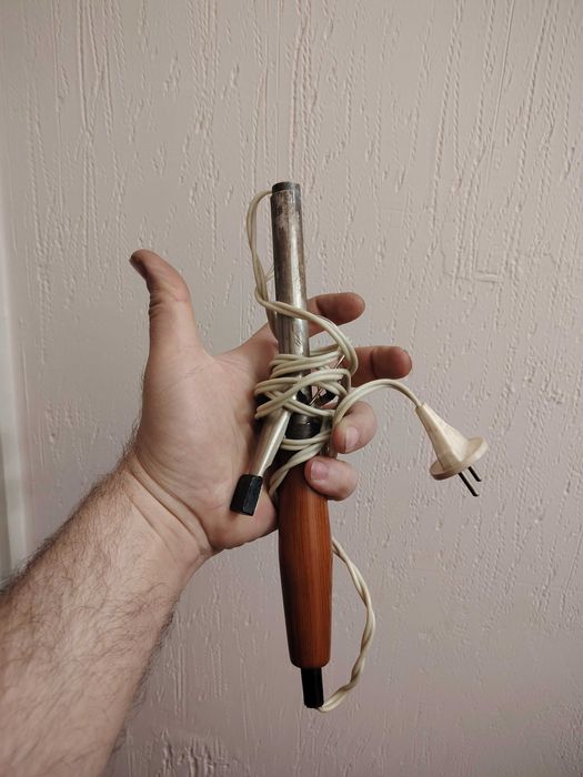 Продаю советский фен и советскую плойку!