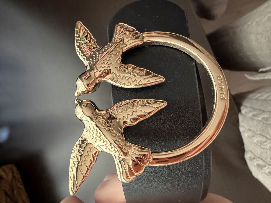 Черен колан Pinko