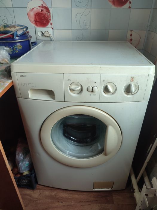 Стиральная машина Zanussi
