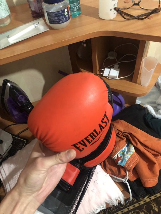 Перчатки боксерские everlast