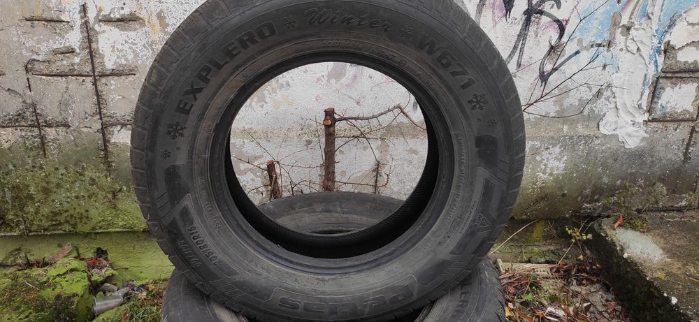 Зимни гуми PETLAS EXPLERO WINTER W671 205/80R16