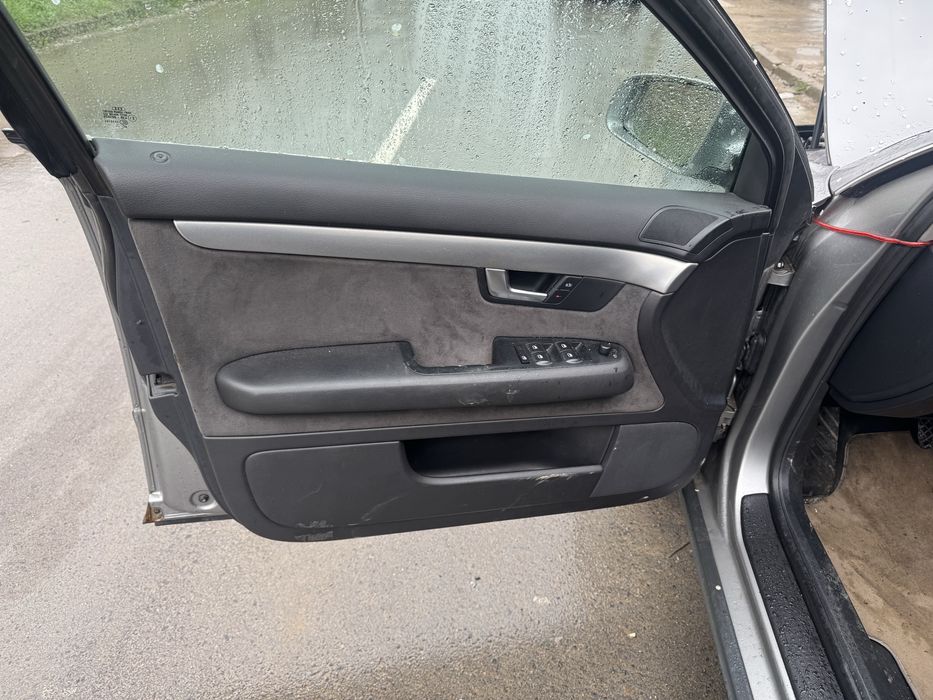 Ауди а4 2.5 ТДИ 163 коня на части