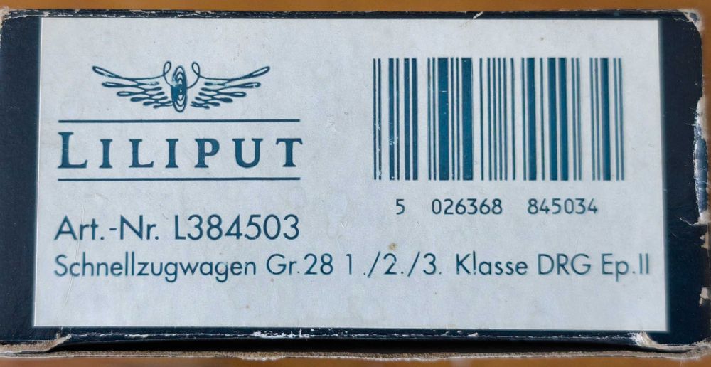 Vagoane pasageri Liliput , nerulate, accesorile nemontate.