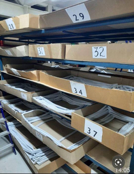 Уплотнительные резинки на холодильники и морозильные камеры