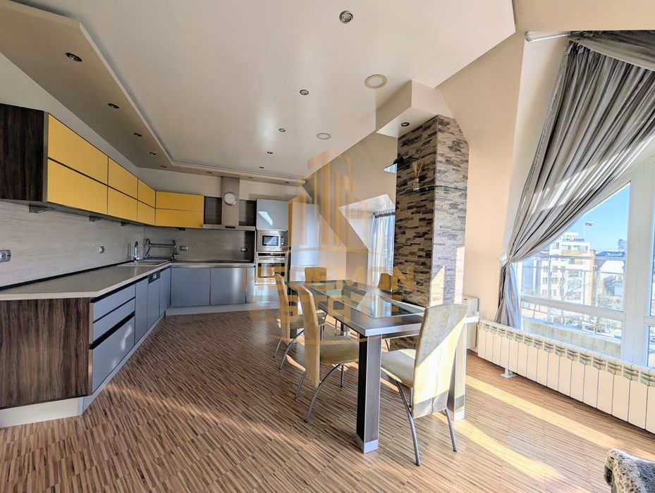 4-стаен в Варна-Колхозен пазар площ 180 цена 320000