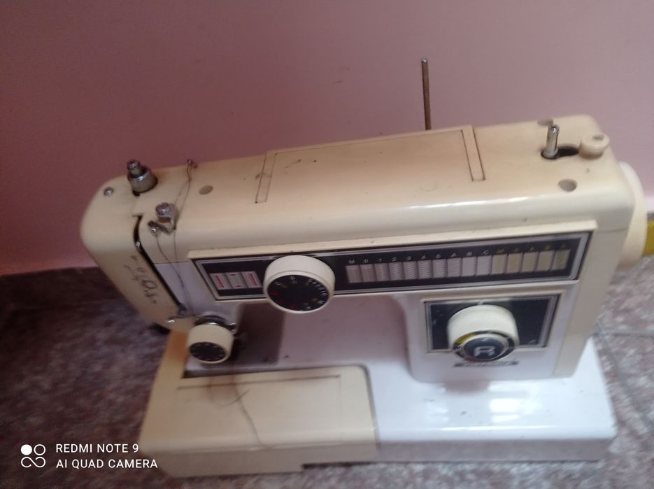 Mașină de cusut victorie