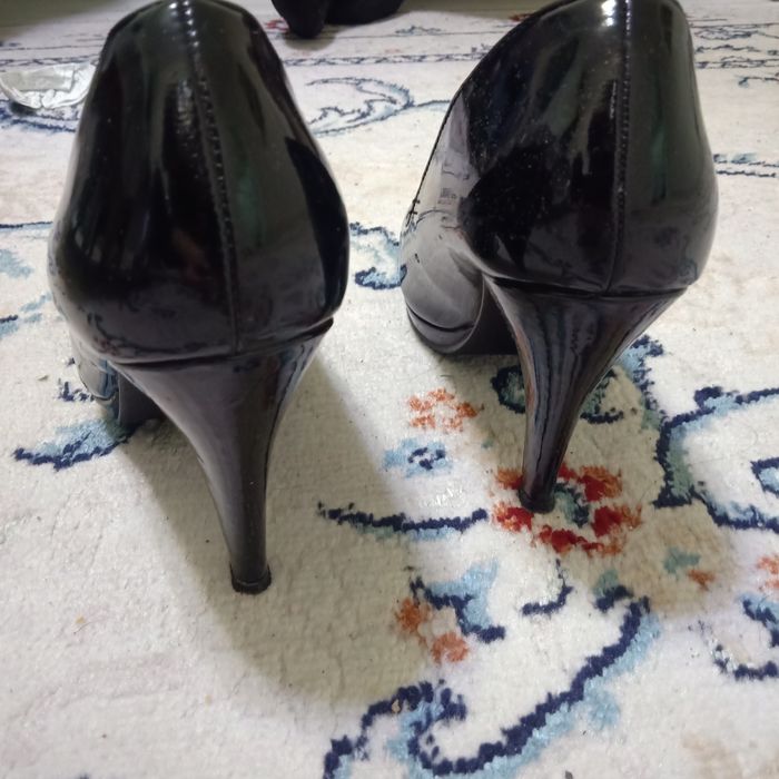 Туфли за 1000 символично