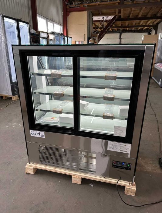 Vitrina Frigorifica pentru Prajituri/ Curbat/ Malmo INOX 150cm / NOU