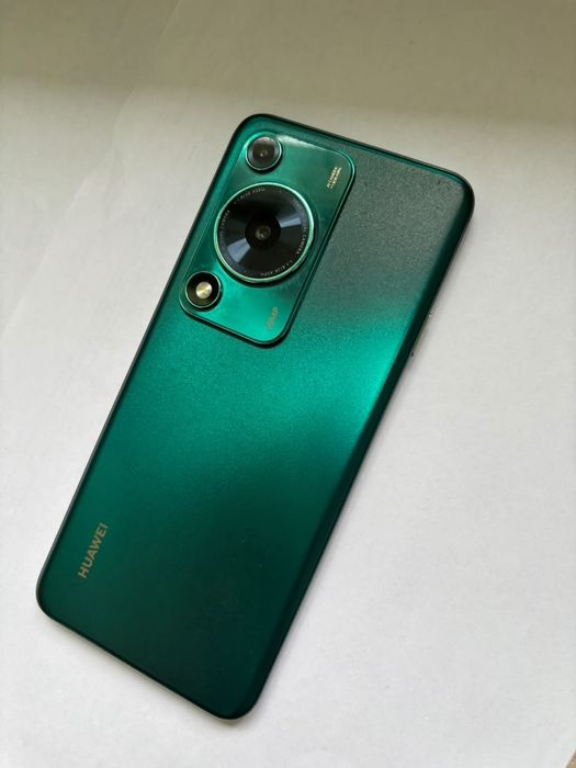 Huawei nova Y72 128 ГБ