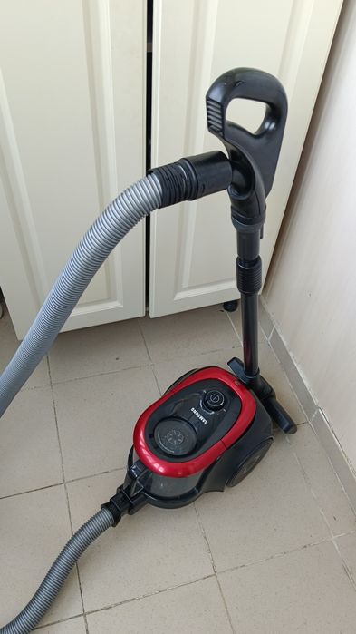 Пылесос Samsung 1800w