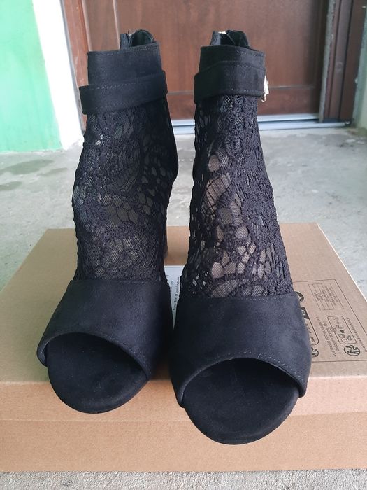 Летни високи обувки