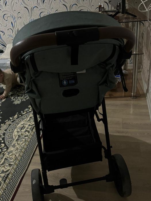 Детское каляска в идеальном состаяние
